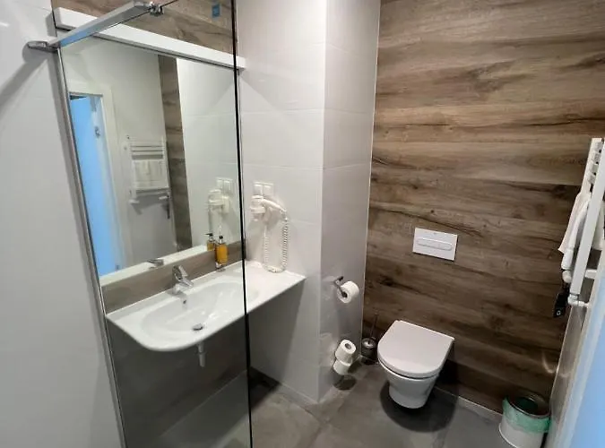 Czarna Gora 340 Sienna